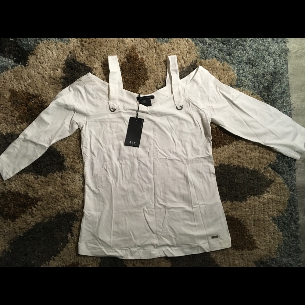AX white top - Picture 1 of 5